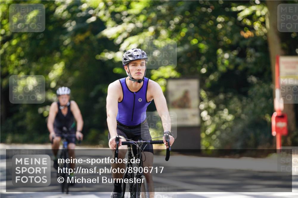 14.09.2025 - Stadtparktriathlon Michael Burmester http://msf.ph/oto/8906717 14.09.2025 13:27:13 Radfahren 1426, 1431, 1453, 1480, 1489, 1501, 1513, 1519, 1527, 1573, 1581, 1582 meine-sportfotos.de