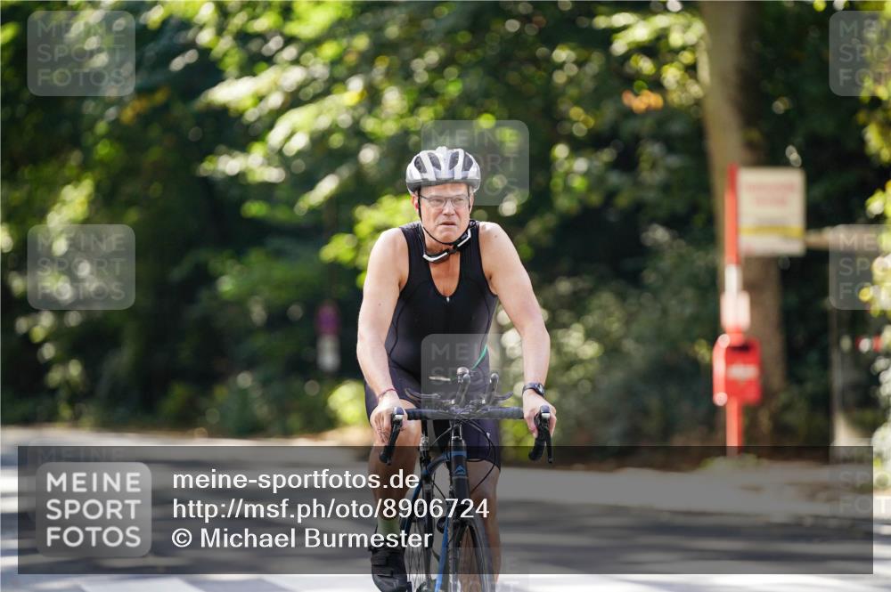 14.09.2025 - Stadtparktriathlon Michael Burmester http://msf.ph/oto/8906724 14.09.2025 13:27:15 Radfahren 1426, 1431, 1453, 1480, 1489, 1501, 1513, 1519, 1527, 1581, 1582, 1607 meine-sportfotos.de