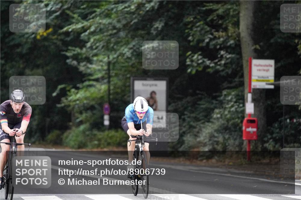 14.09.2025 - Stadtparktriathlon Michael Burmester http://msf.ph/oto/8906739 14.09.2025 09:12:01 Radfahren 307, 317, 331, 402, 412 meine-sportfotos.de