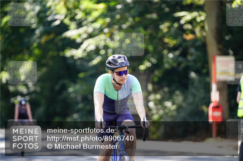 14.09.2025 - Stadtparktriathlon Michael Burmester http://msf.ph/oto/8906740 14.09.2025 13:27:34 Radfahren 1473, 1508, 1576 meine-sportfotos.de