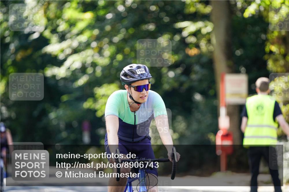 14.09.2025 - Stadtparktriathlon Michael Burmester http://msf.ph/oto/8906743 14.09.2025 13:27:34 Radfahren 1473, 1508, 1576 meine-sportfotos.de