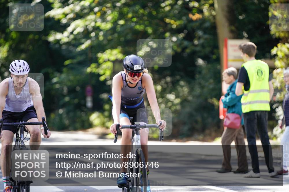 14.09.2025 - Stadtparktriathlon Michael Burmester http://msf.ph/oto/8906746 14.09.2025 13:27:36 Radfahren 1473, 1508, 1576 meine-sportfotos.de