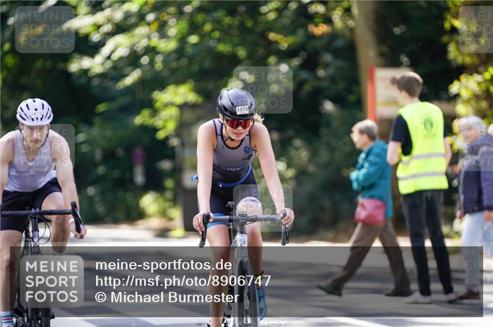 14.09.2025 - Stadtparktriathlon Michael Burmester http://msf.ph/oto/8906747 14.09.2025 13:27:36 Radfahren 1473, 1508, 1576 meine-sportfotos.de