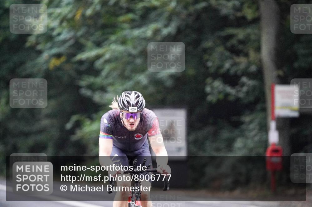 14.09.2025 - Stadtparktriathlon Michael Burmester http://msf.ph/oto/8906777 14.09.2025 09:12:53 Radfahren 306, 320, 334, 358 meine-sportfotos.de