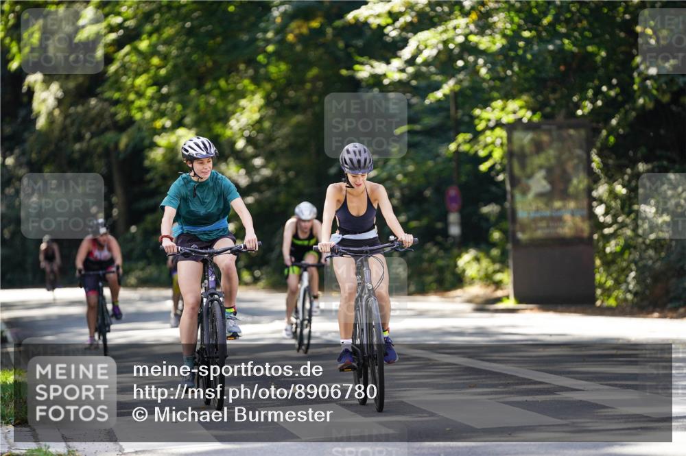14.09.2025 - Stadtparktriathlon Michael Burmester http://msf.ph/oto/8906780 14.09.2025 13:28:16 Radfahren 1422, 1438, 1439, 1538, 1539, 1578, 1616 meine-sportfotos.de