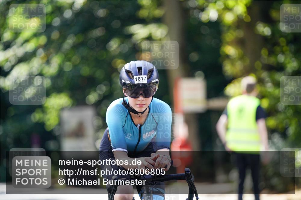 14.09.2025 - Stadtparktriathlon Michael Burmester http://msf.ph/oto/8906805 14.09.2025 13:28:34 Radfahren 1547, 1580, 1594, 1601, 1617 meine-sportfotos.de