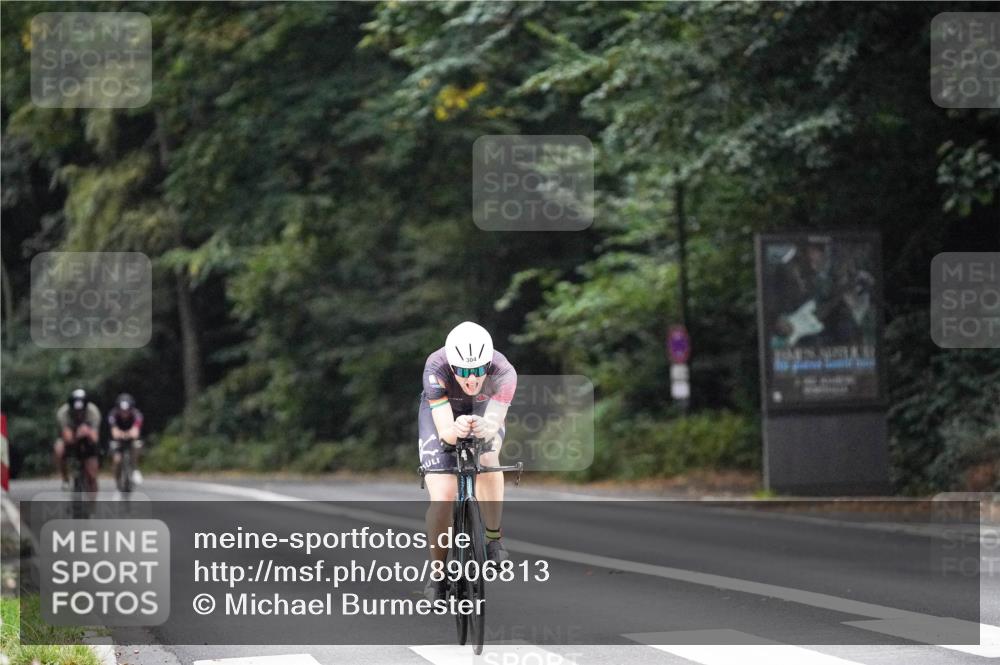 14.09.2025 - Stadtparktriathlon Michael Burmester http://msf.ph/oto/8906813 14.09.2025 09:13:31 Radfahren 304, 346, 386 meine-sportfotos.de