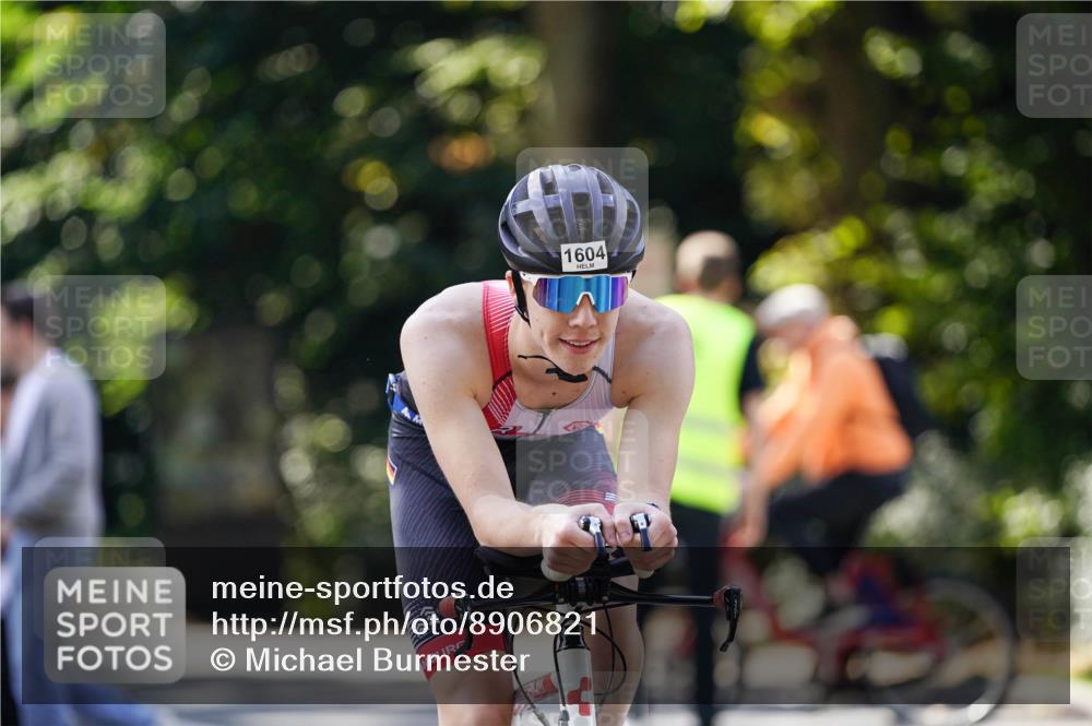 14.09.2025 - Stadtparktriathlon Michael Burmester http://msf.ph/oto/8906821 14.09.2025 13:28:46 Radfahren 1604 meine-sportfotos.de