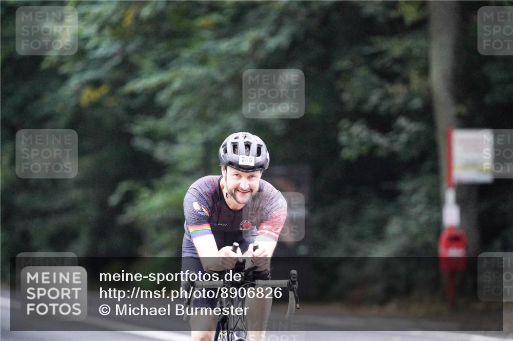 14.09.2025 - Stadtparktriathlon Michael Burmester http://msf.ph/oto/8906826 14.09.2025 09:13:39 Radfahren 324, 346, 386, 425 meine-sportfotos.de