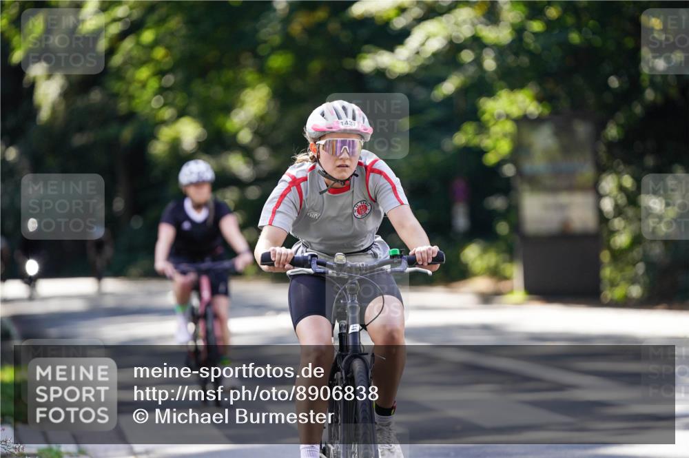 14.09.2025 - Stadtparktriathlon Michael Burmester http://msf.ph/oto/8906838 14.09.2025 13:29:00 Radfahren 1437, 1465, 1530, 1552, 1564, 1614 meine-sportfotos.de
