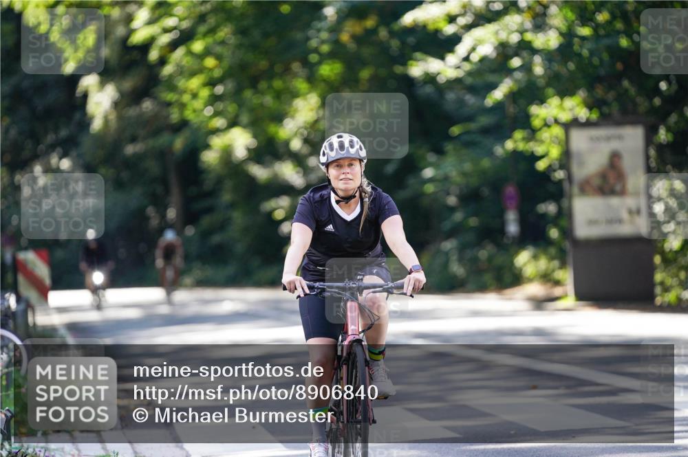 14.09.2025 - Stadtparktriathlon Michael Burmester http://msf.ph/oto/8906840 14.09.2025 13:29:01 Radfahren 1437, 1465, 1525, 1530, 1552, 1564, 1614 meine-sportfotos.de