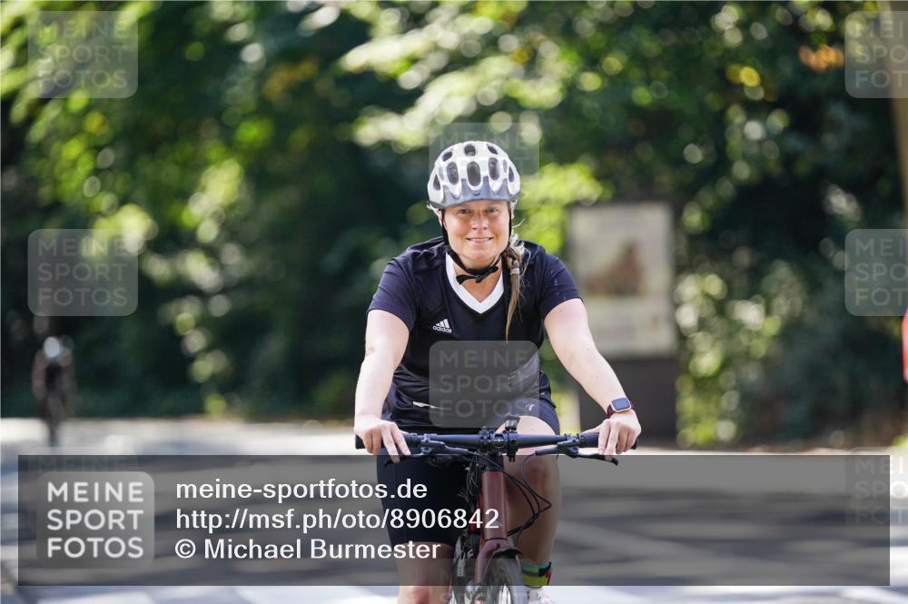 14.09.2025 - Stadtparktriathlon Michael Burmester http://msf.ph/oto/8906842 14.09.2025 13:29:02 Radfahren 1437, 1465, 1525, 1530, 1552, 1564, 1614 meine-sportfotos.de