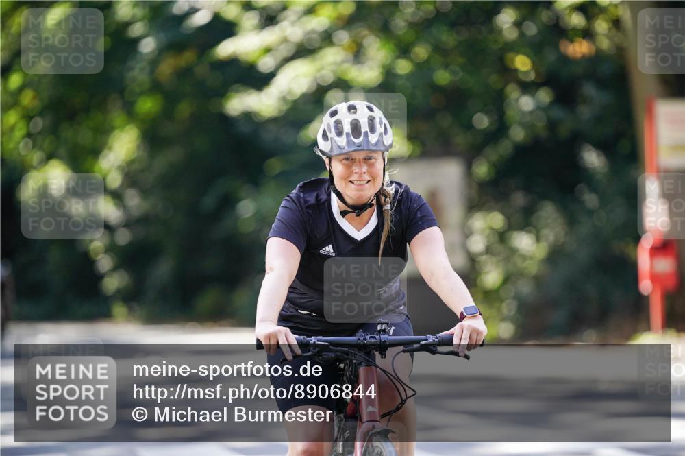 14.09.2025 - Stadtparktriathlon Michael Burmester http://msf.ph/oto/8906844 14.09.2025 13:29:02 Radfahren 1437, 1465, 1525, 1530, 1552, 1564, 1614 meine-sportfotos.de