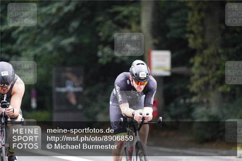 14.09.2025 - Stadtparktriathlon Michael Burmester http://msf.ph/oto/8906859 14.09.2025 09:14:03 Radfahren 333, 366, 368, 419 meine-sportfotos.de