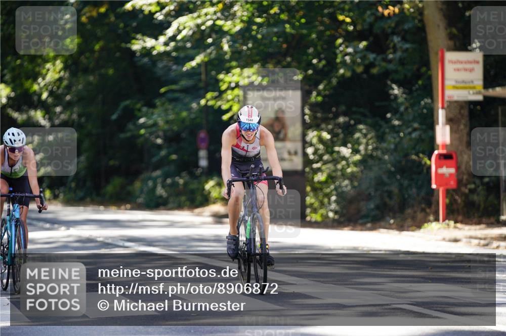 14.09.2025 - Stadtparktriathlon Michael Burmester http://msf.ph/oto/8906872 14.09.2025 13:29:31 Radfahren 1536, 1548, 1577 meine-sportfotos.de
