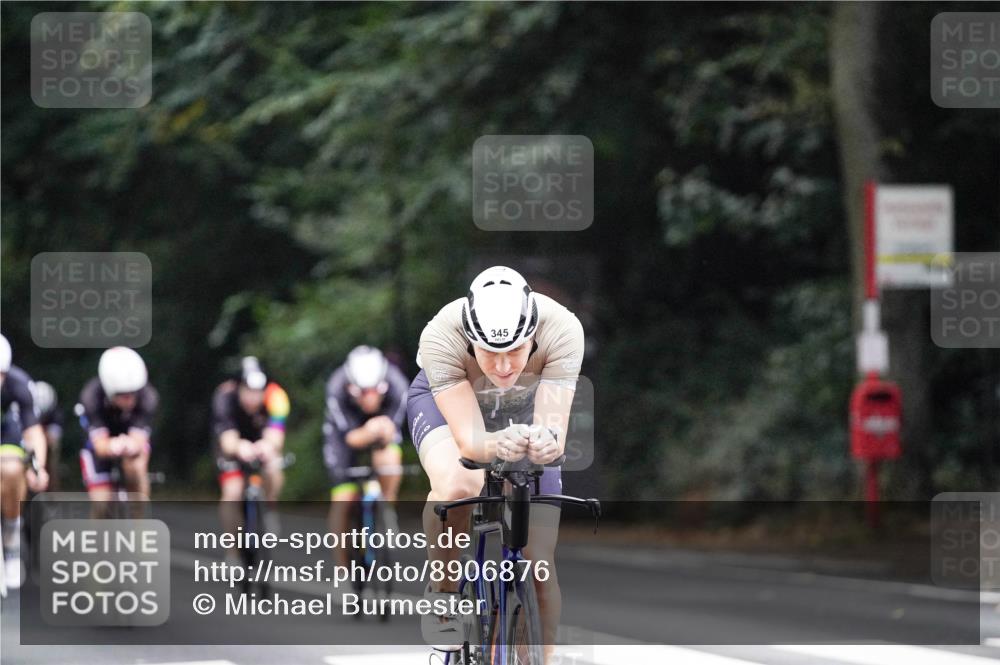14.09.2025 - Stadtparktriathlon Michael Burmester http://msf.ph/oto/8906876 14.09.2025 09:14:31 Radfahren 301, 318, 326, 340, 345, 347, 363, 370, 371, 373, 377, 380, 381, 389, 401, 404 meine-sportfotos.de