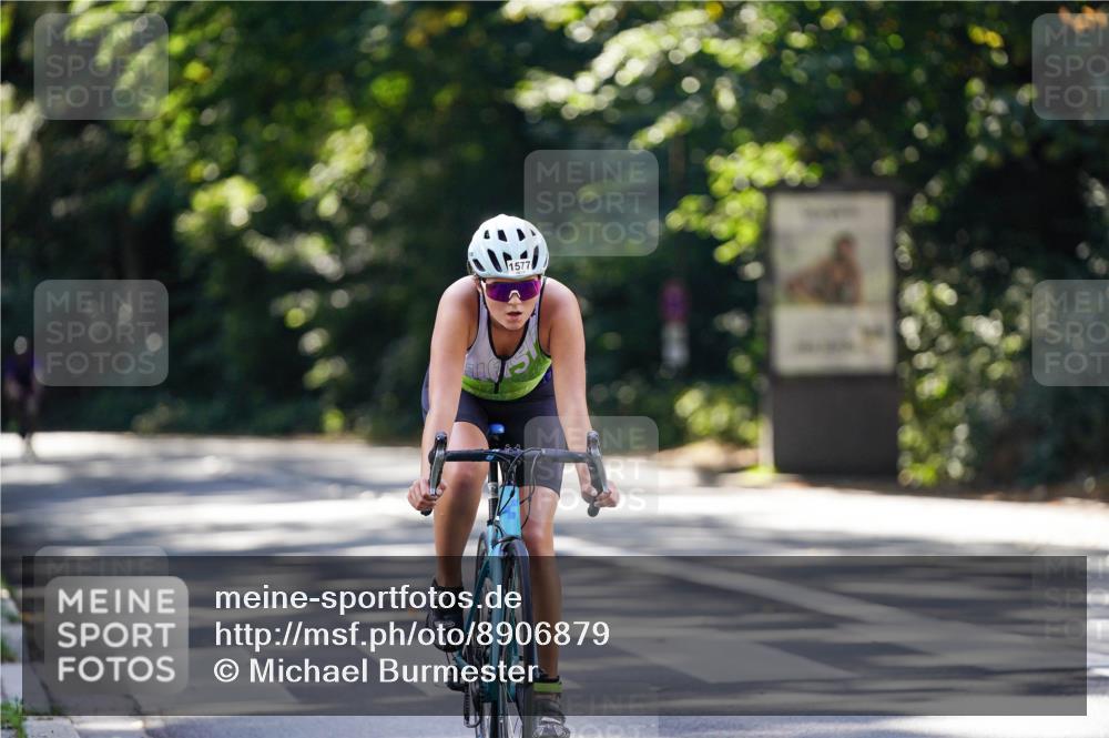 14.09.2025 - Stadtparktriathlon Michael Burmester http://msf.ph/oto/8906879 14.09.2025 13:29:33 Radfahren 1548, 1577 meine-sportfotos.de