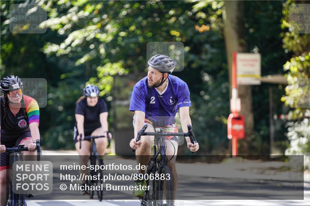 14.09.2025 - Stadtparktriathlon Michael Burmester http://msf.ph/oto/8906883 14.09.2025 13:29:45 Radfahren 1434, 1435, 1483, 1528, 1610 meine-sportfotos.de