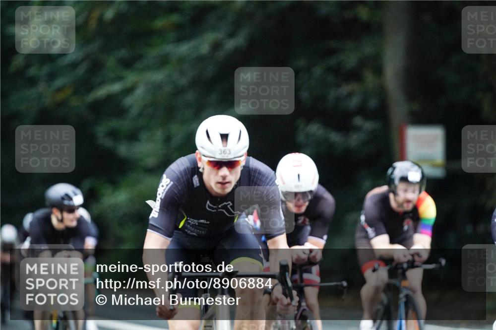14.09.2025 - Stadtparktriathlon Michael Burmester http://msf.ph/oto/8906884 14.09.2025 09:14:32 Radfahren 301, 318, 326, 340, 345, 347, 363, 370, 371, 373, 377, 380, 381, 389, 401, 404 meine-sportfotos.de
