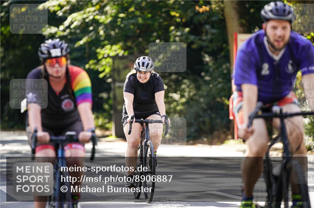 14.09.2025 - Stadtparktriathlon Michael Burmester http://msf.ph/oto/8906887 14.09.2025 13:29:45 Radfahren 1434, 1435, 1483, 1528, 1610 meine-sportfotos.de