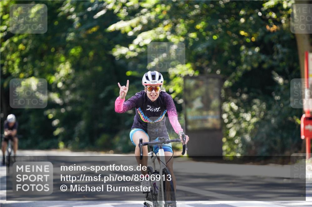 14.09.2025 - Stadtparktriathlon Michael Burmester http://msf.ph/oto/8906913 14.09.2025 13:30:04 Radfahren 1444, 1452, 1468, 1481 meine-sportfotos.de