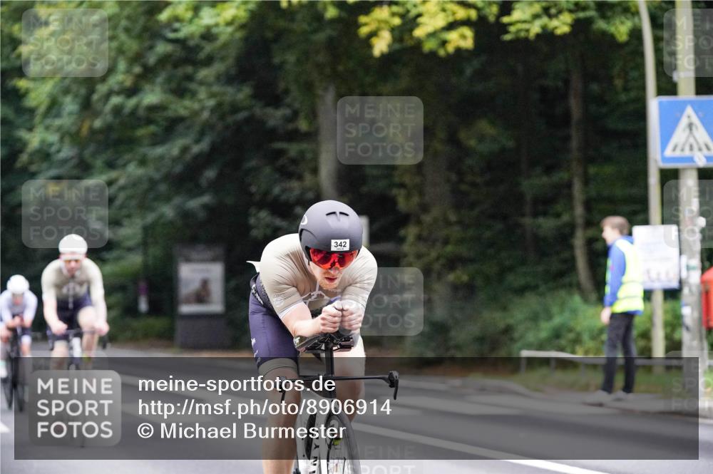 14.09.2025 - Stadtparktriathlon Michael Burmester http://msf.ph/oto/8906914 14.09.2025 09:14:49 Radfahren 339, 342, 393, 473 meine-sportfotos.de