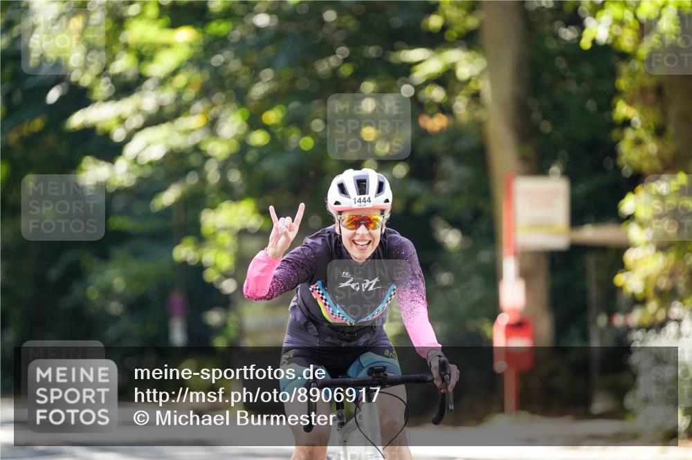 14.09.2025 - Stadtparktriathlon Michael Burmester http://msf.ph/oto/8906917 14.09.2025 13:30:05 Radfahren 1444, 1452, 1468, 1481 meine-sportfotos.de