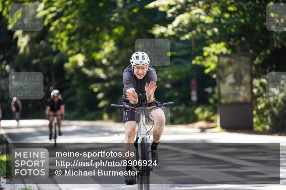 14.09.2025 - Stadtparktriathlon Michael Burmester http://msf.ph/oto/8906924 14.09.2025 13:30:08 Radfahren 1444, 1452, 1468, 1481 meine-sportfotos.de