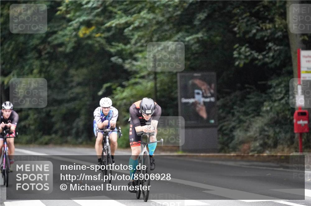 14.09.2025 - Stadtparktriathlon Michael Burmester http://msf.ph/oto/8906928 14.09.2025 09:15:01 Radfahren 353, 362, 365, 383, 393, 400 meine-sportfotos.de