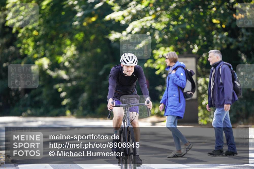 14.09.2025 - Stadtparktriathlon Michael Burmester http://msf.ph/oto/8906945 14.09.2025 13:30:26 Radfahren 1463, 1505 meine-sportfotos.de