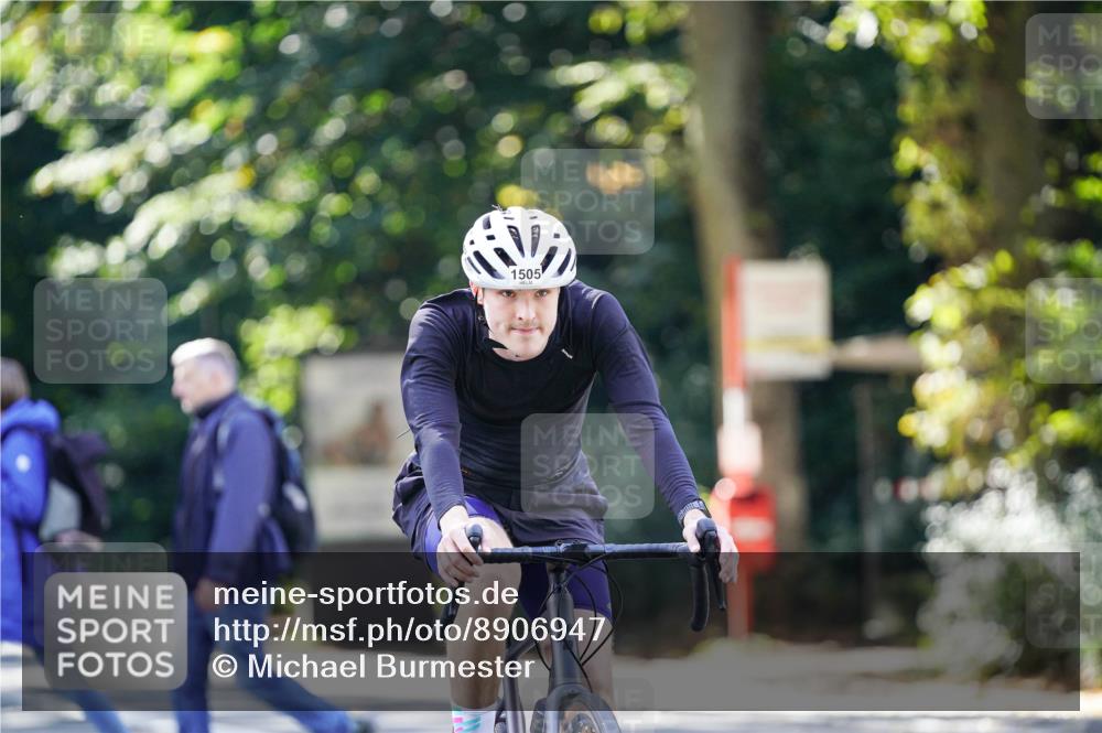 14.09.2025 - Stadtparktriathlon Michael Burmester http://msf.ph/oto/8906947 14.09.2025 13:30:27 Radfahren 1463, 1505 meine-sportfotos.de