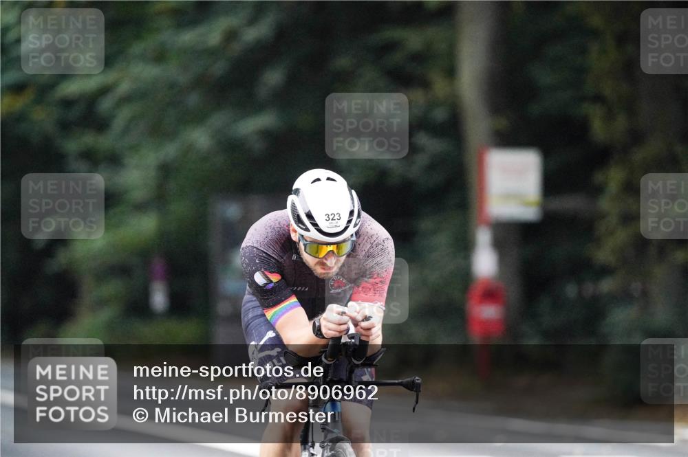 14.09.2025 - Stadtparktriathlon Michael Burmester http://msf.ph/oto/8906962 14.09.2025 09:15:19 Radfahren 323, 341, 352, 375, 410 meine-sportfotos.de