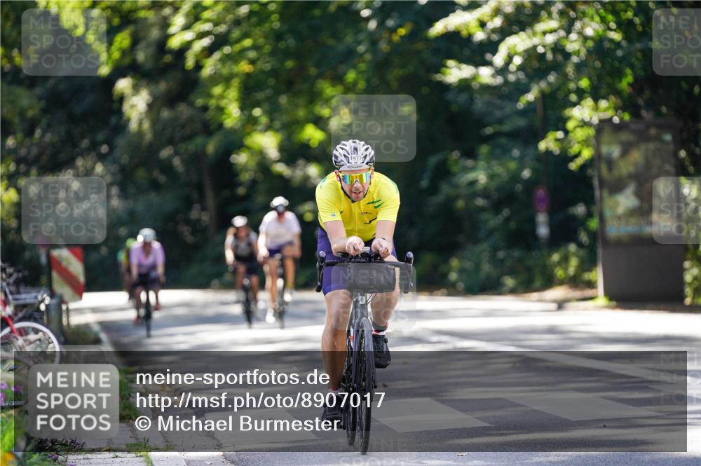14.09.2025 - Stadtparktriathlon Michael Burmester http://msf.ph/oto/8907017 14.09.2025 13:31:48 Radfahren 1423, 1477, 1554 meine-sportfotos.de
