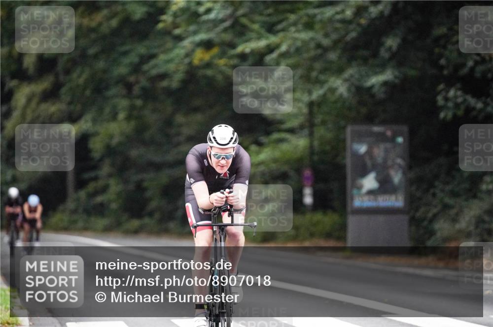 14.09.2025 - Stadtparktriathlon Michael Burmester http://msf.ph/oto/8907018 14.09.2025 09:15:51 Radfahren 361, 376, 398, 466 meine-sportfotos.de