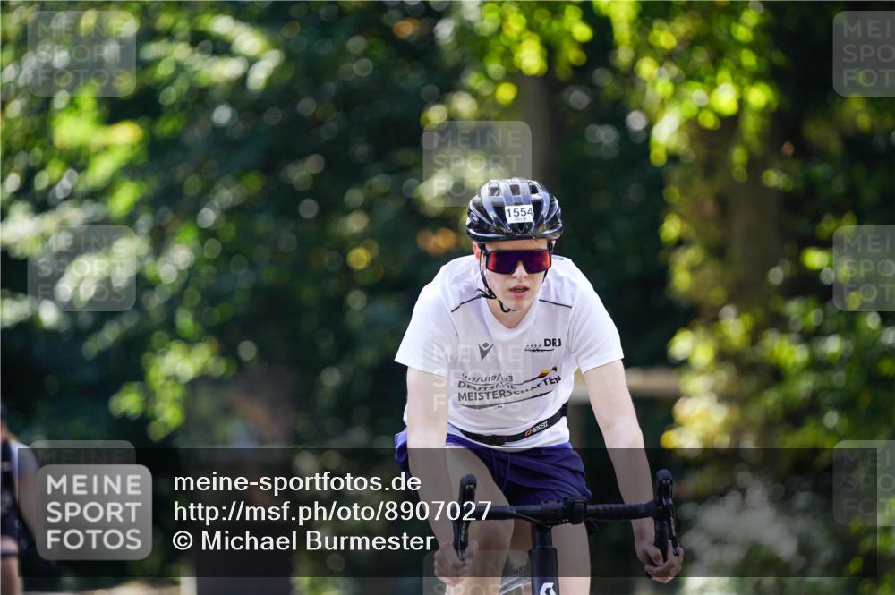 14.09.2025 - Stadtparktriathlon Michael Burmester http://msf.ph/oto/8907027 14.09.2025 13:31:53 Radfahren 1331, 1423, 1477, 1488, 1535, 1554 meine-sportfotos.de