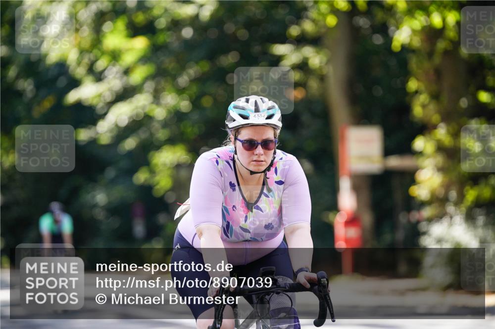 14.09.2025 - Stadtparktriathlon Michael Burmester http://msf.ph/oto/8907039 14.09.2025 13:31:56 Radfahren 1331, 1423, 1488, 1535, 1554 meine-sportfotos.de