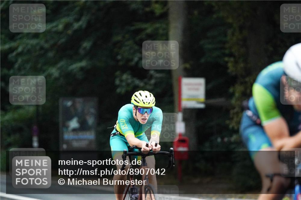 14.09.2025 - Stadtparktriathlon Michael Burmester http://msf.ph/oto/8907042 14.09.2025 09:16:04 Radfahren 311, 357, 413, 414, 432, 434, 488 meine-sportfotos.de