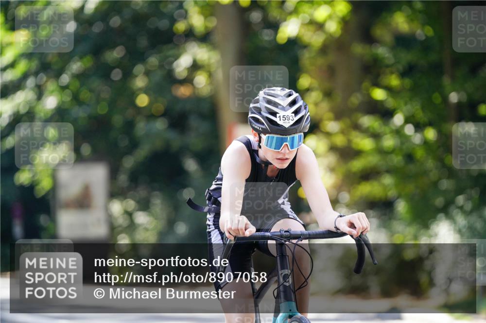 14.09.2025 - Stadtparktriathlon Michael Burmester http://msf.ph/oto/8907058 14.09.2025 13:32:08 Radfahren 1491, 1523, 1570, 1593, 1606 meine-sportfotos.de