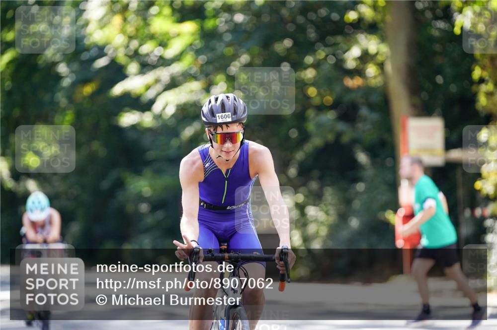 14.09.2025 - Stadtparktriathlon Michael Burmester http://msf.ph/oto/8907062 14.09.2025 13:32:12 Radfahren 1491, 1496, 1570, 1593, 1606 meine-sportfotos.de
