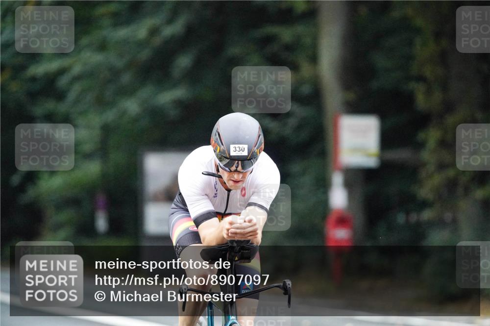 14.09.2025 - Stadtparktriathlon Michael Burmester http://msf.ph/oto/8907097 14.09.2025 09:16:35 Radfahren 330, 336, 351, 355, 367, 478, 501 meine-sportfotos.de