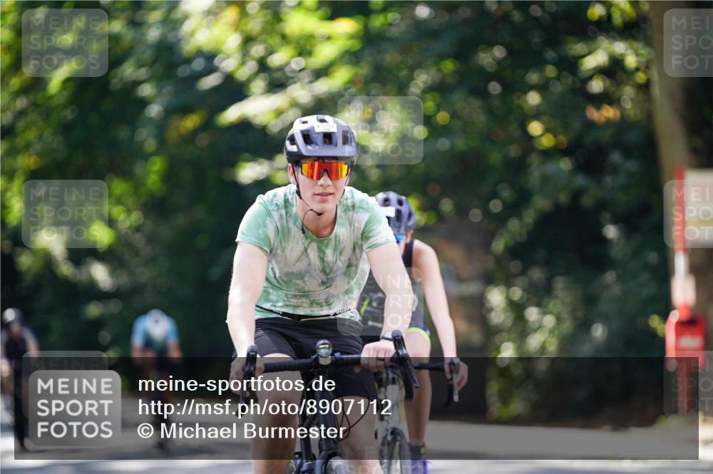 14.09.2025 - Stadtparktriathlon Michael Burmester http://msf.ph/oto/8907112 14.09.2025 13:32:45 Radfahren 1531, 1541, 1544, 1557, 1559, 1563 meine-sportfotos.de