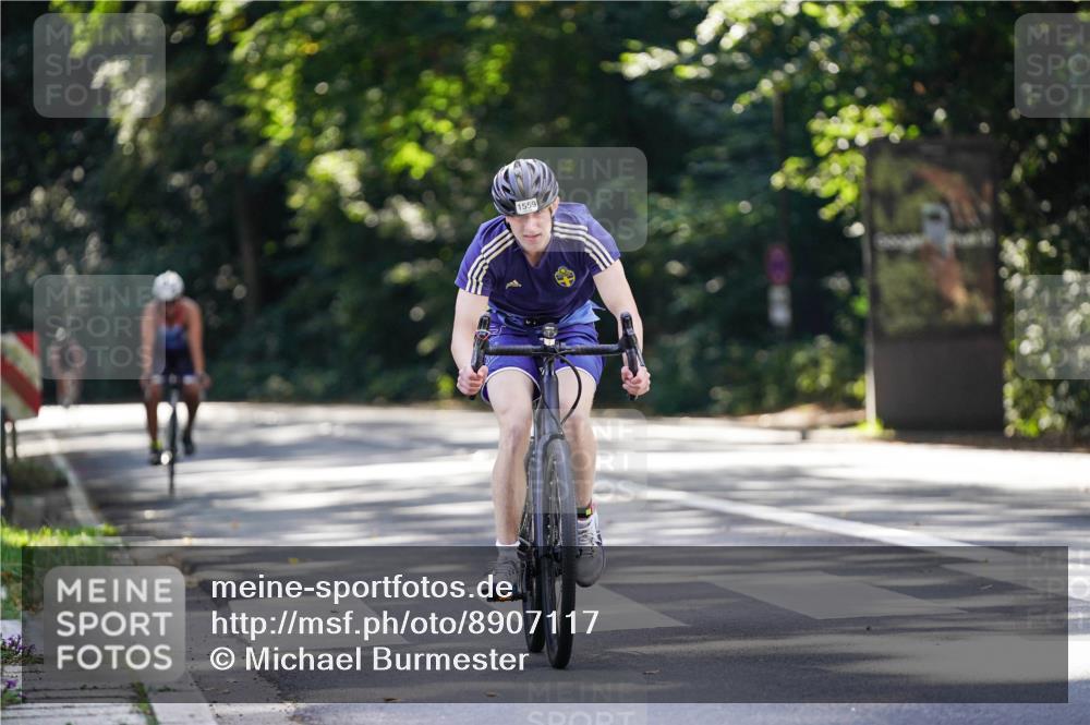 14.09.2025 - Stadtparktriathlon Michael Burmester http://msf.ph/oto/8907117 14.09.2025 13:32:49 Radfahren 1531, 1541, 1544, 1557, 1559, 1563, 1615 meine-sportfotos.de
