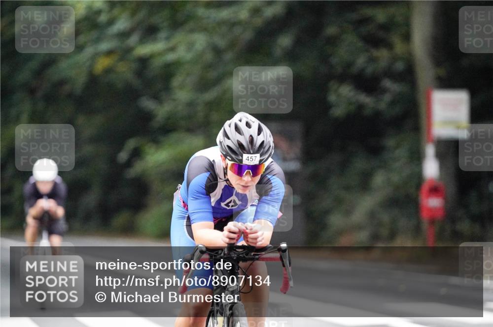 14.09.2025 - Stadtparktriathlon Michael Burmester http://msf.ph/oto/8907134 14.09.2025 09:16:49 Radfahren 303, 350, 372, 399, 435, 453, 457, 460, 462 meine-sportfotos.de