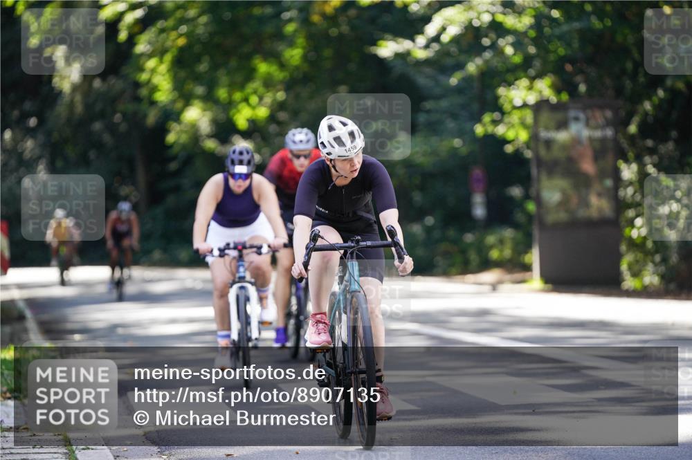 14.09.2025 - Stadtparktriathlon Michael Burmester http://msf.ph/oto/8907135 14.09.2025 13:33:12 Radfahren 1455, 1459, 1479, 1586 meine-sportfotos.de
