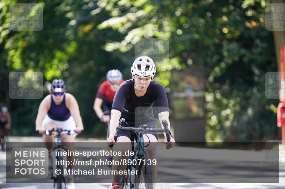 14.09.2025 - Stadtparktriathlon Michael Burmester http://msf.ph/oto/8907139 14.09.2025 13:33:13 Radfahren 1455, 1459, 1479, 1574, 1586 meine-sportfotos.de