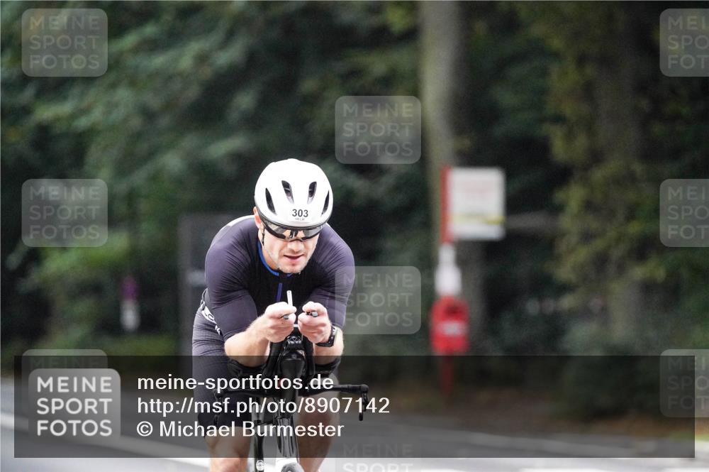 14.09.2025 - Stadtparktriathlon Michael Burmester http://msf.ph/oto/8907142 14.09.2025 09:16:50 Radfahren 303, 350, 372, 399, 435, 453, 457, 460, 462 meine-sportfotos.de
