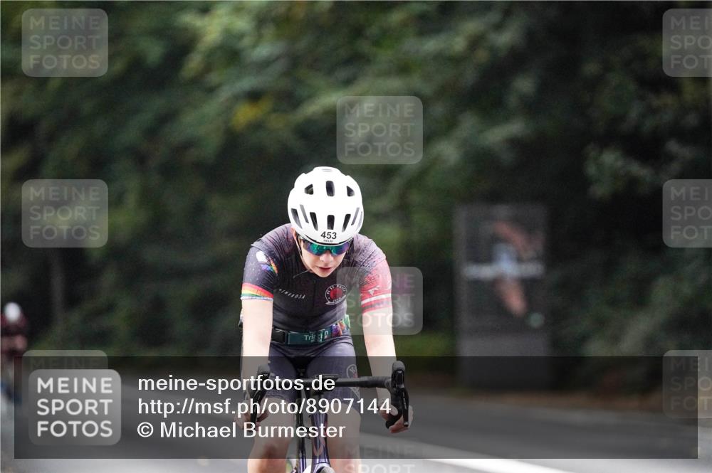 14.09.2025 - Stadtparktriathlon Michael Burmester http://msf.ph/oto/8907144 14.09.2025 09:16:52 Radfahren 303, 350, 372, 453, 457 meine-sportfotos.de