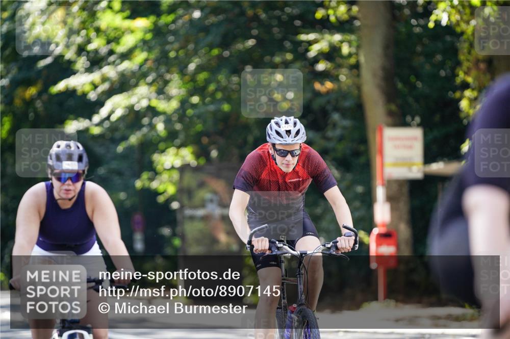 14.09.2025 - Stadtparktriathlon Michael Burmester http://msf.ph/oto/8907145 14.09.2025 13:33:14 Radfahren 1455, 1459, 1479, 1574, 1586 meine-sportfotos.de