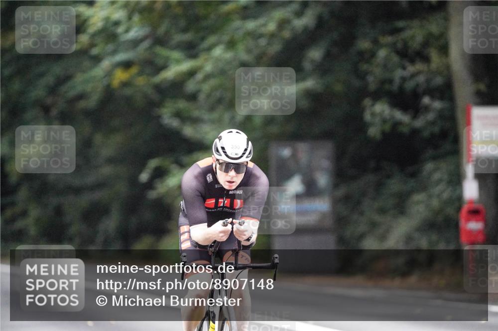 14.09.2025 - Stadtparktriathlon Michael Burmester http://msf.ph/oto/8907148 14.09.2025 09:16:57 Radfahren 350, 453 meine-sportfotos.de