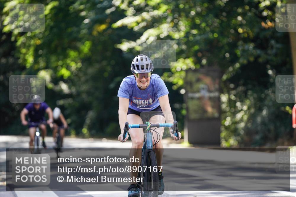 14.09.2025 - Stadtparktriathlon Michael Burmester http://msf.ph/oto/8907167 14.09.2025 13:33:46 Radfahren 1460, 1462, 1517, 1526 meine-sportfotos.de